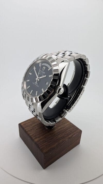 Tudor Classic (OT97)